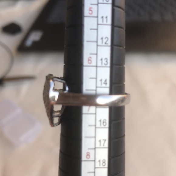 925 Silver with Diamonds Ring - Picture 4 of 5